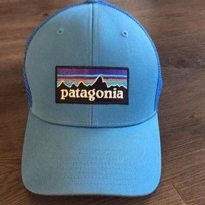 Patagonia hat adjustable